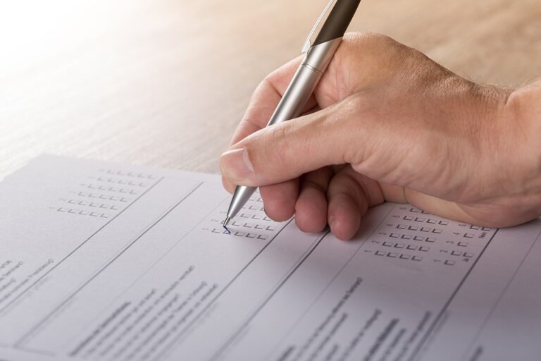 الإنحياز في البحث العلمي - أمثلة الإنحيازات الشهيرة في الدراسات العلمية - أمثلة على التحيز
